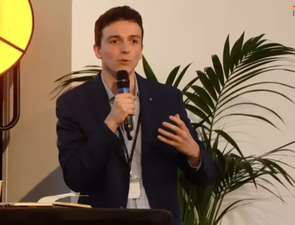 5-Conference-assertive-Baptiste-CAUDIN-scaled