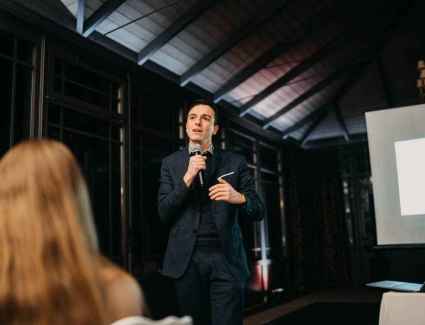 Baptiste-CAUDIN-Conferences-Entreprises